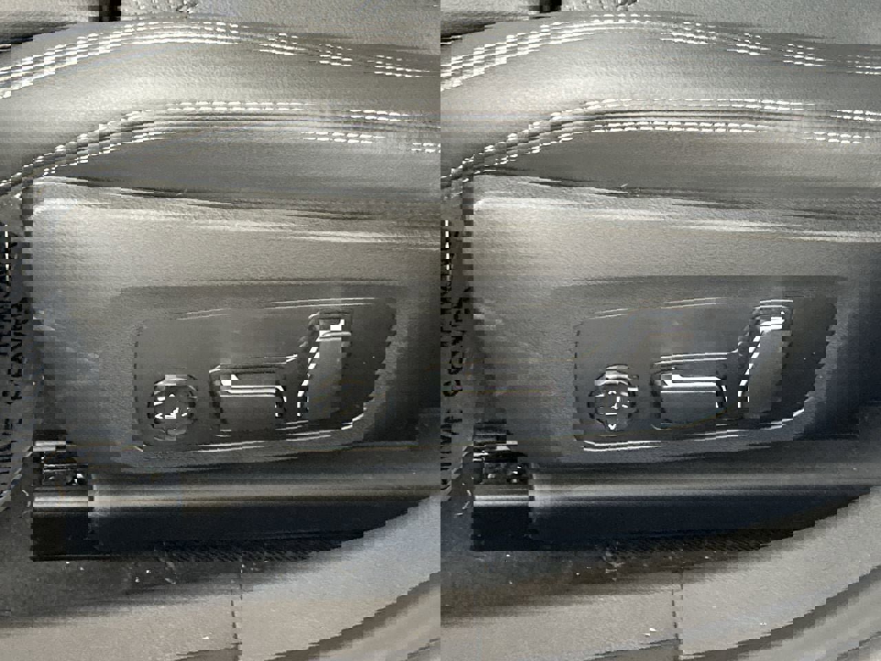 Used 2025 BMW 330i xDrive Sedan AWD/4WD image 20