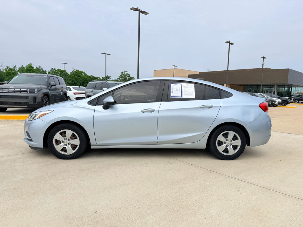 Used 2017 Chevrolet Cruze LS FWD image 6