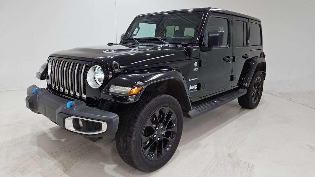 Used 2023 Jeep Wrangler Unlimited Sahara w/ Cold Weather Group image 1