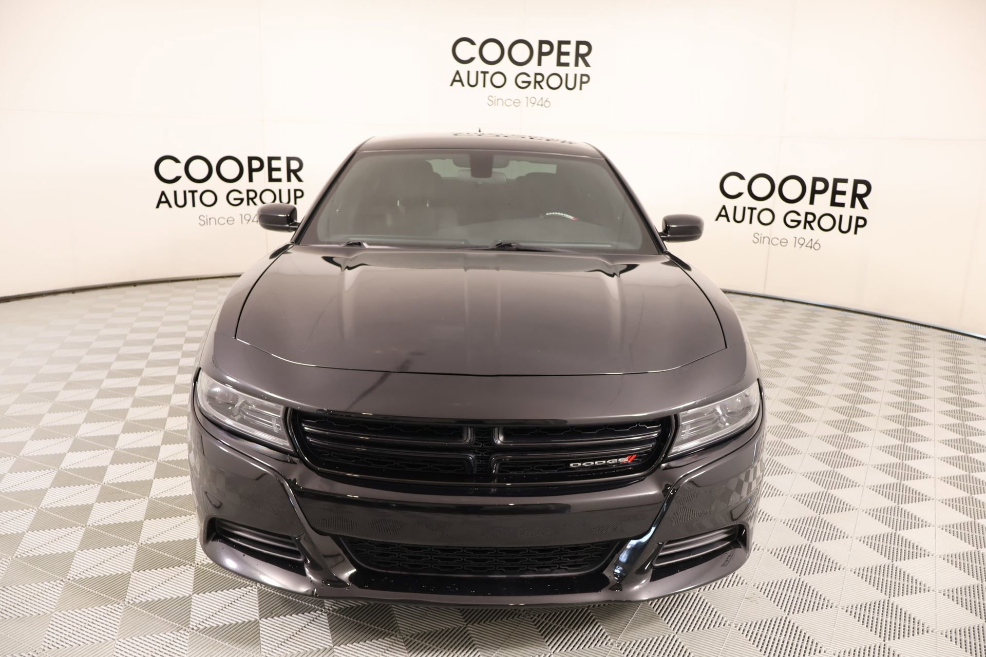 Used 2023 Dodge Charger SXT w/ Blacktop Package RWD image 8