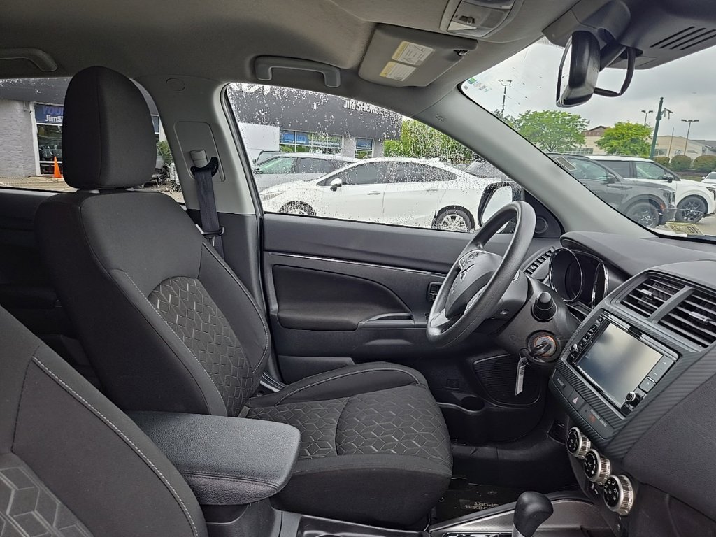 Used 2024 Mitsubishi Outlander Sport ES AWD/4WD image 33