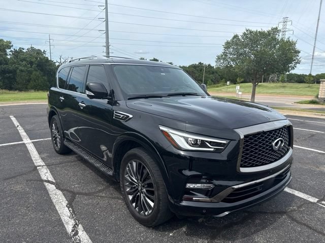 Used 2024 INFINITI QX80 Sensory AWD/4WD image 3