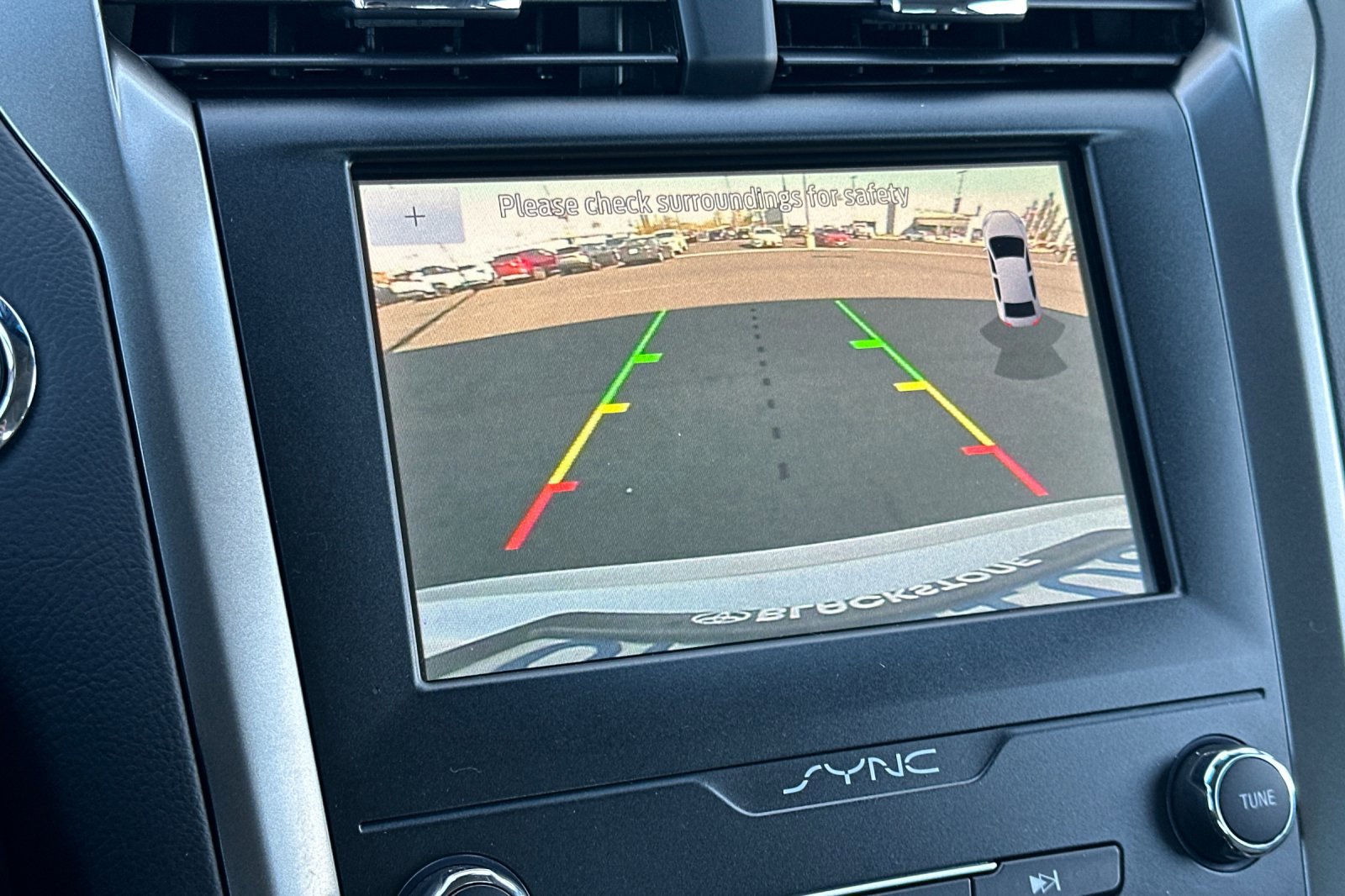 Used 2020 Ford Fusion SE image 18