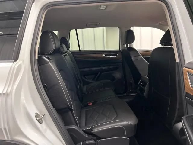 Used 2024 Volkswagen Atlas SE AWD/4WD image 20