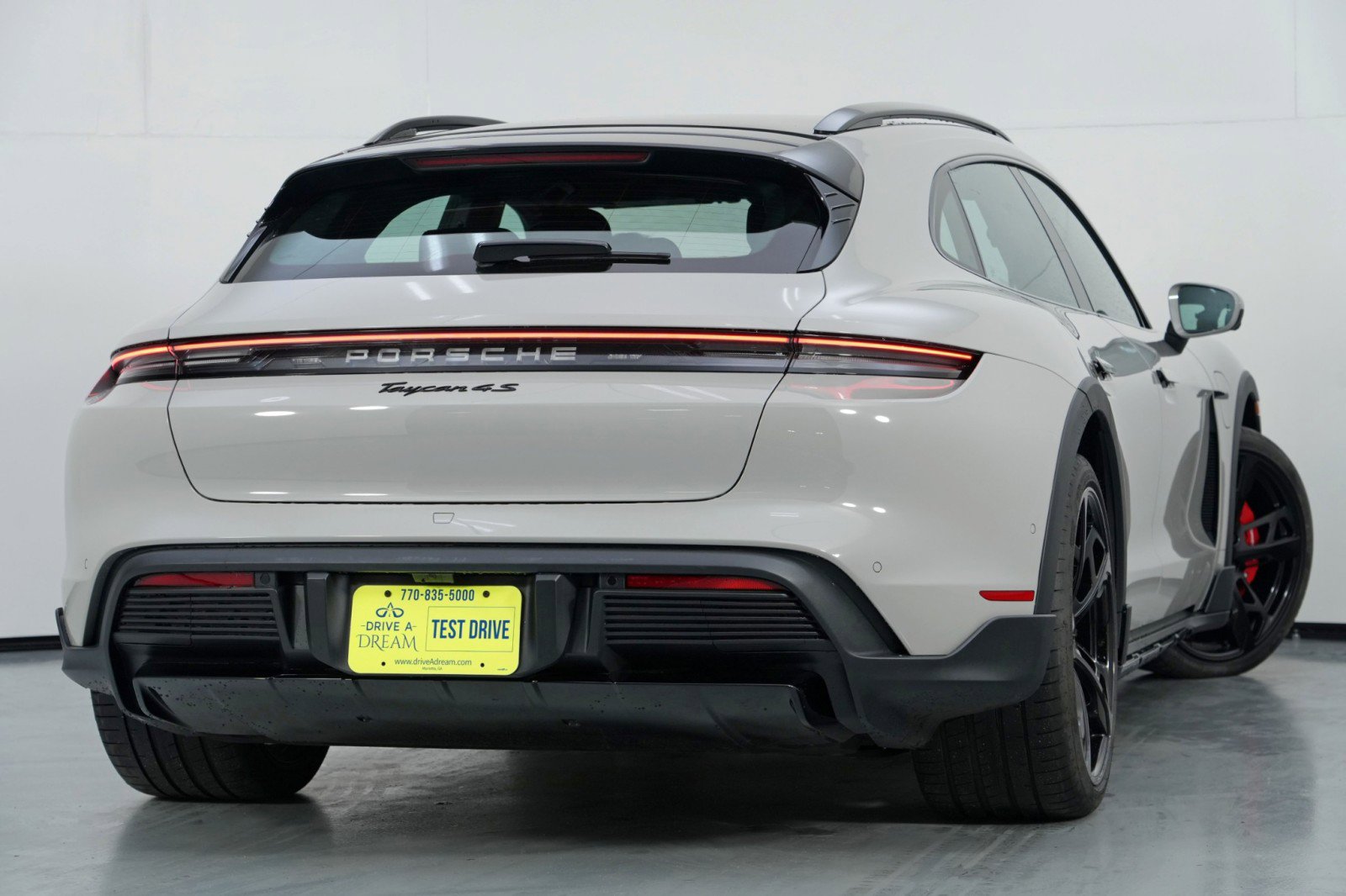 Used 2025 Porsche Taycan 4S w/ Premium Package image 5