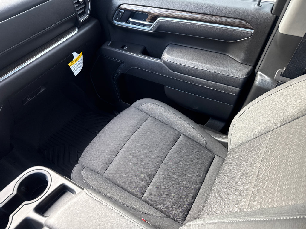 Used 2025 Chevrolet Silverado 1500 LT AWD/4WD image 16