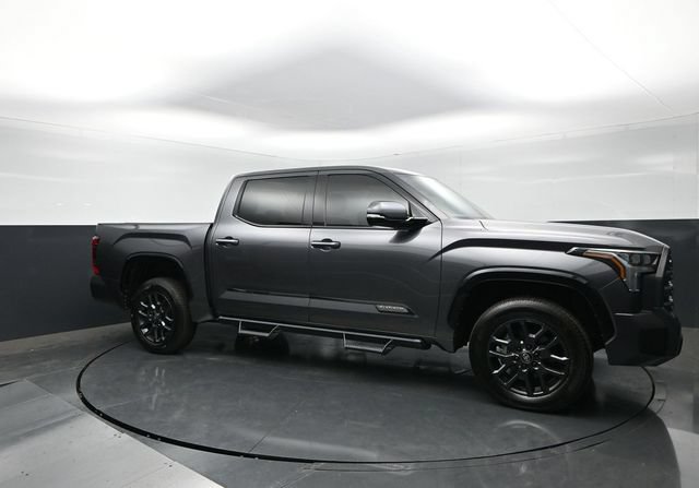 Used 2023 Toyota Tundra Platinum AWD/4WD image 6