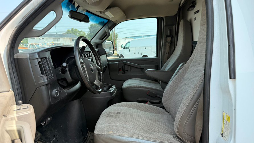 Used 2016 GMC Savana 3500 RWD image 15