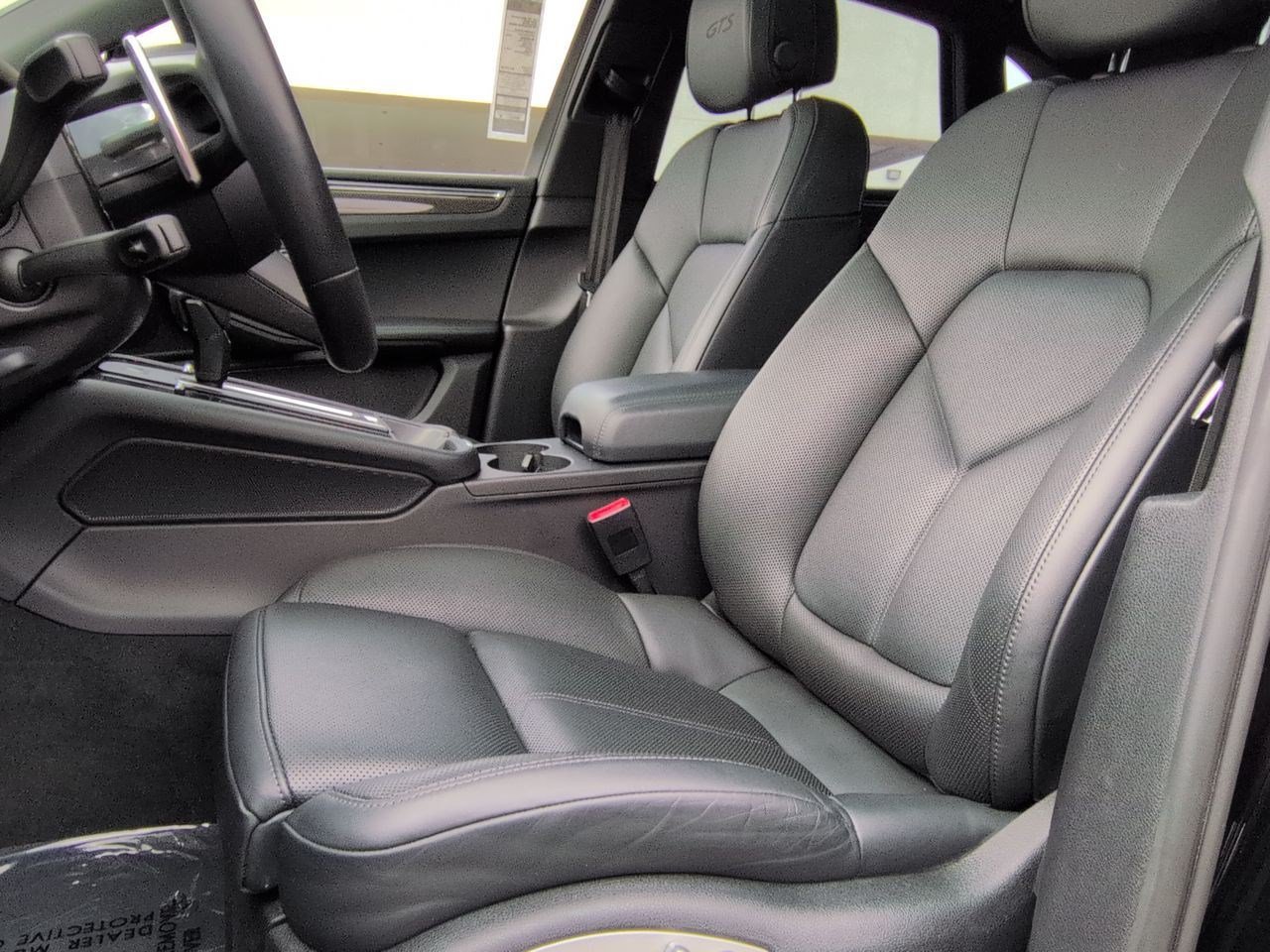 Used 2023 Porsche Macan GTS AWD/4WD image 20
