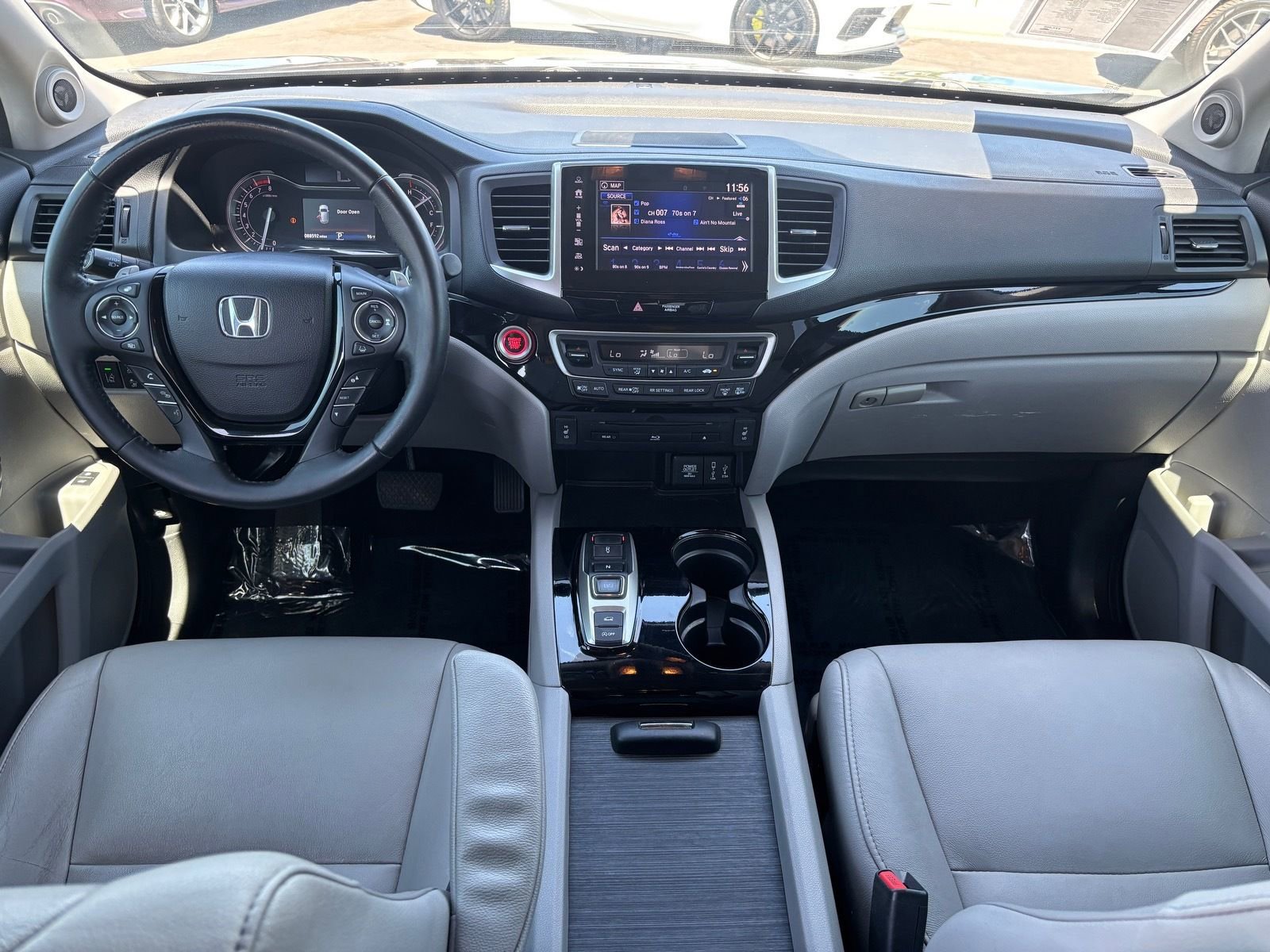Used 2018 Honda Pilot Touring image 20