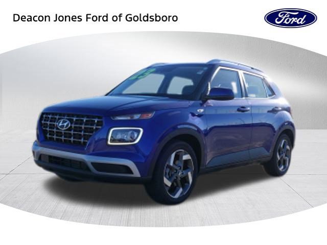 Used 2023 Hyundai Venue Limited image 7