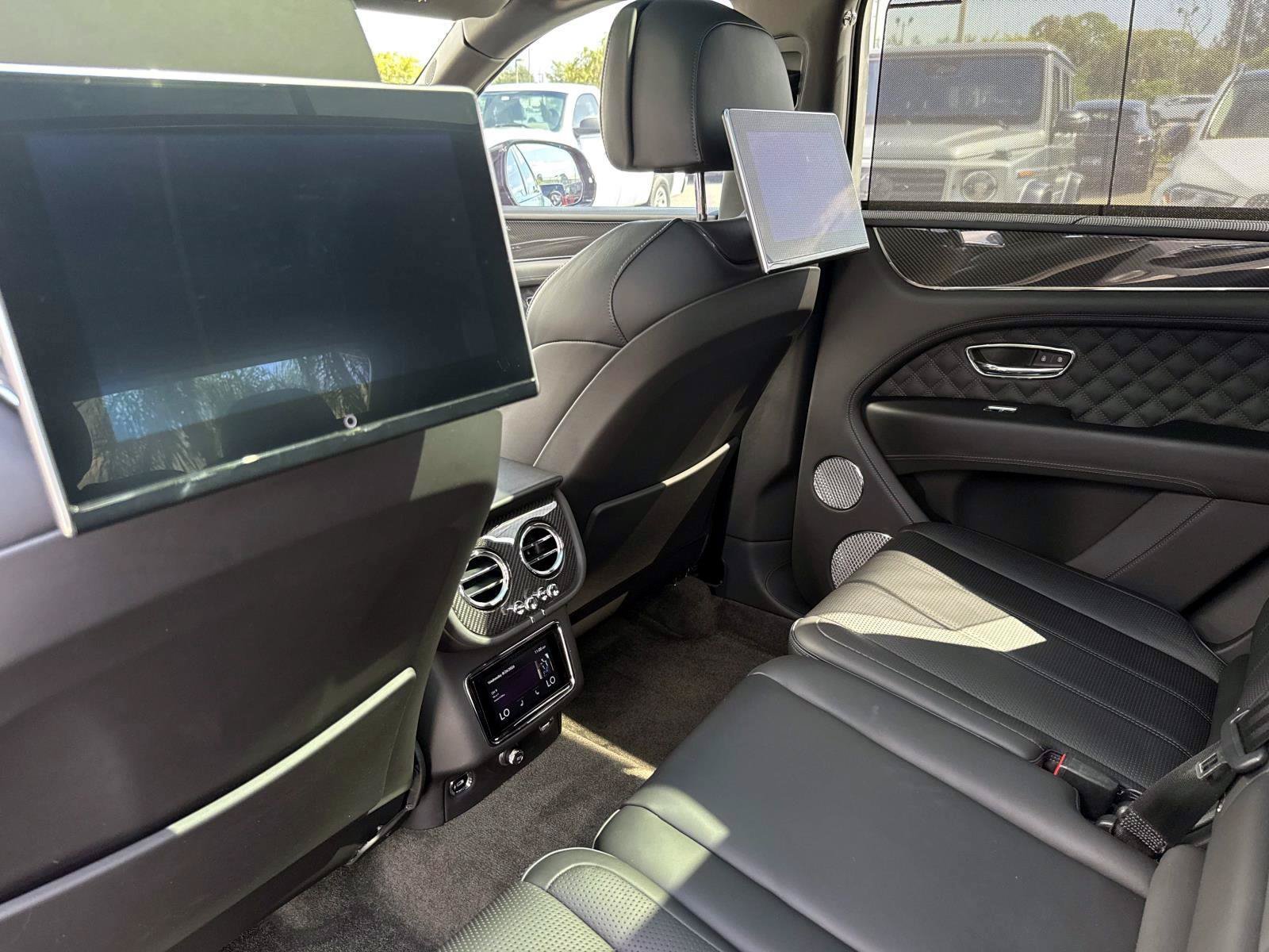 Used 2022 Bentley Bentayga Speed AWD/4WD image 14