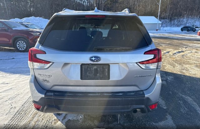 Used 2019 Subaru Forester Premium image 5