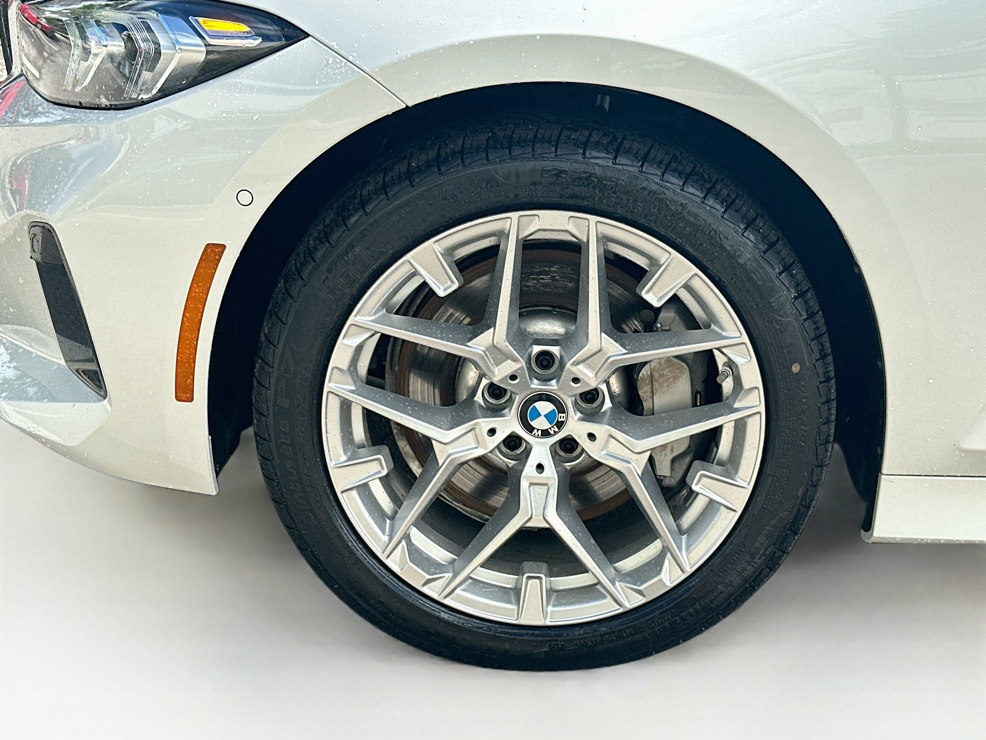 Certified 2025 BMW 330i xDrive Sedan w/ Premium Package AWD/4WD image 38
