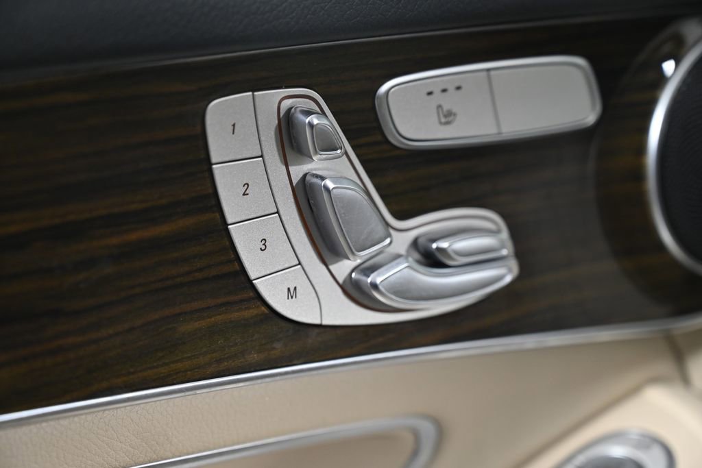 Used 2019 Mercedes-Benz GLC 300 GLC 300 image 20