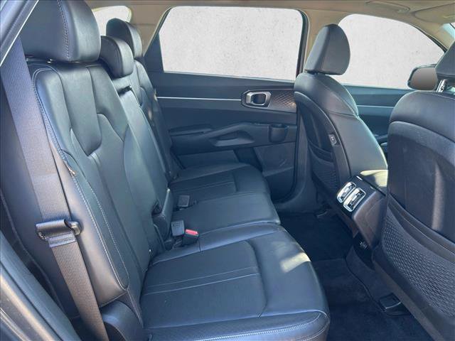 Used 2024 Kia Sorento S w/ Panoramic Sunroof Package FWD image 20
