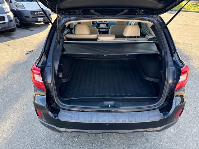Used 2017 Subaru Outback 2.5i Limited image 14