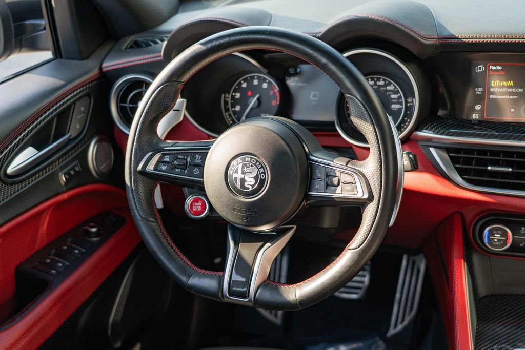 Used 2021 Alfa Romeo Stelvio Quadrifoglio image 24