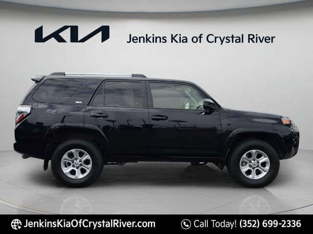 Used 2022 Toyota 4Runner SR5 AWD/4WD image 2