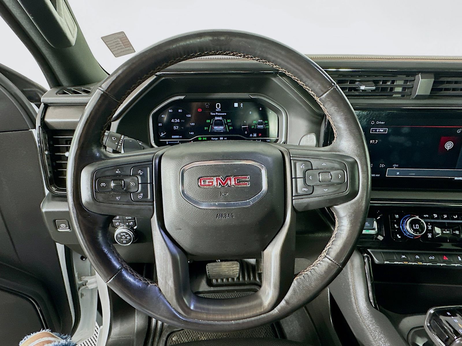 Used 2022 GMC Sierra 1500 AT4 w/ AT4 Preferred Package image 12