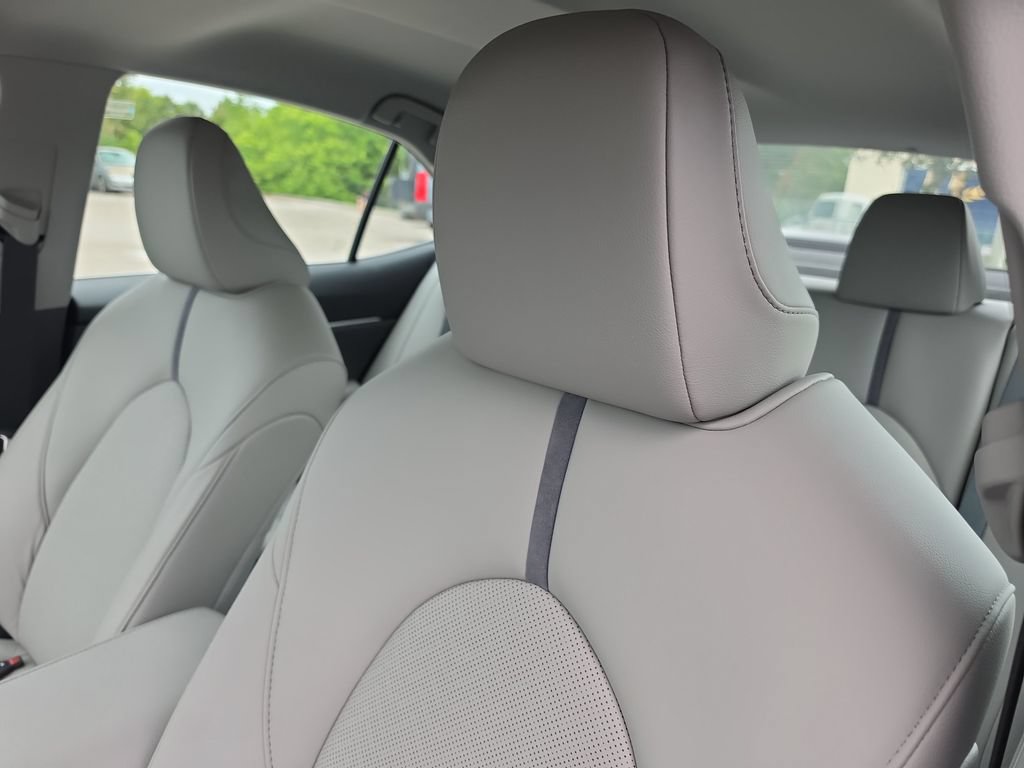 Certified 2023 Toyota Camry XLE FWD image 10