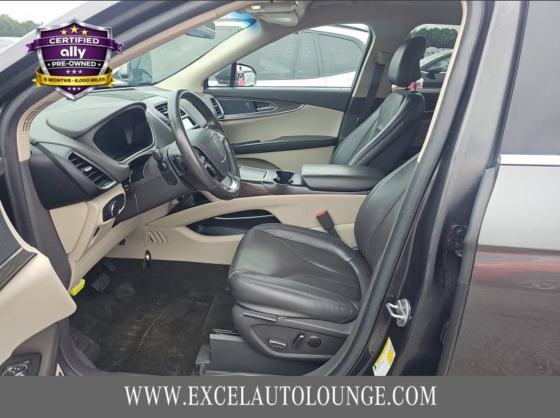 Used 2019 Lincoln Nautilus Select FWD image 12