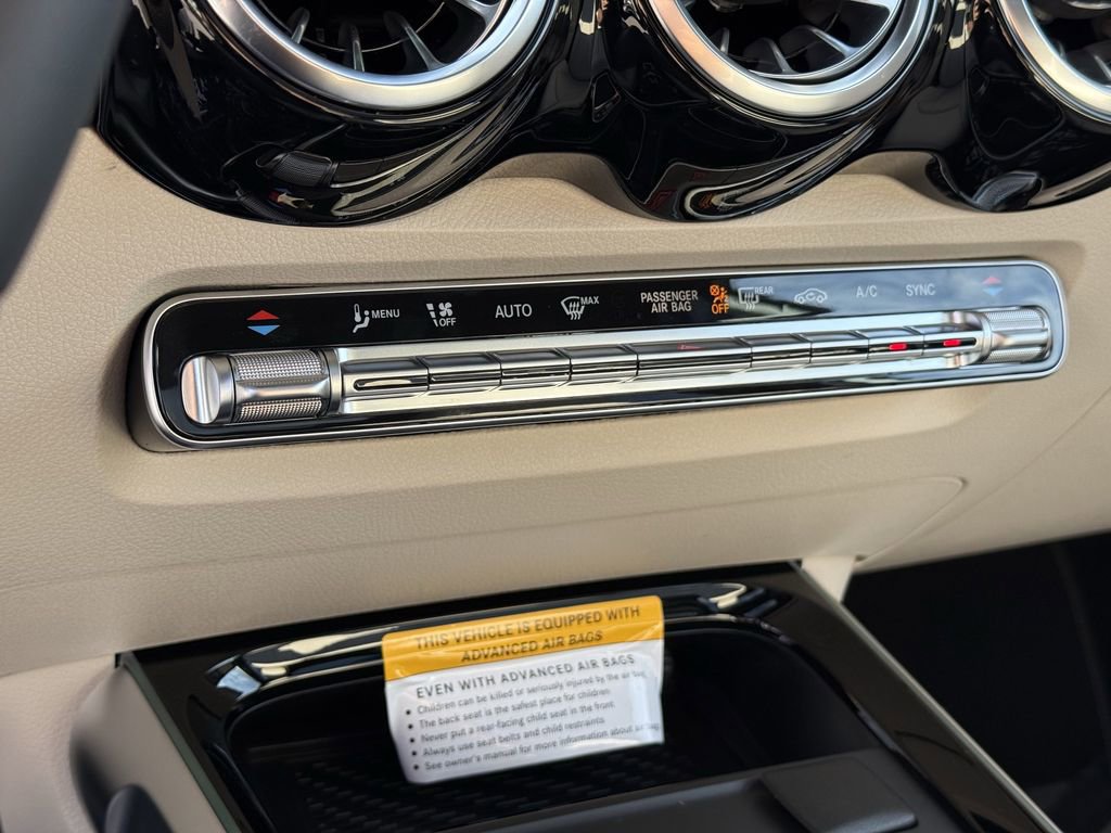 New 2026 Mercedes-Benz GLB 250 4MATIC image 22