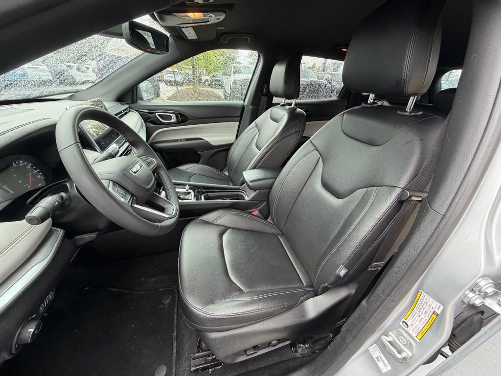 Certified 2025 Jeep Compass Limited AWD/4WD image 21