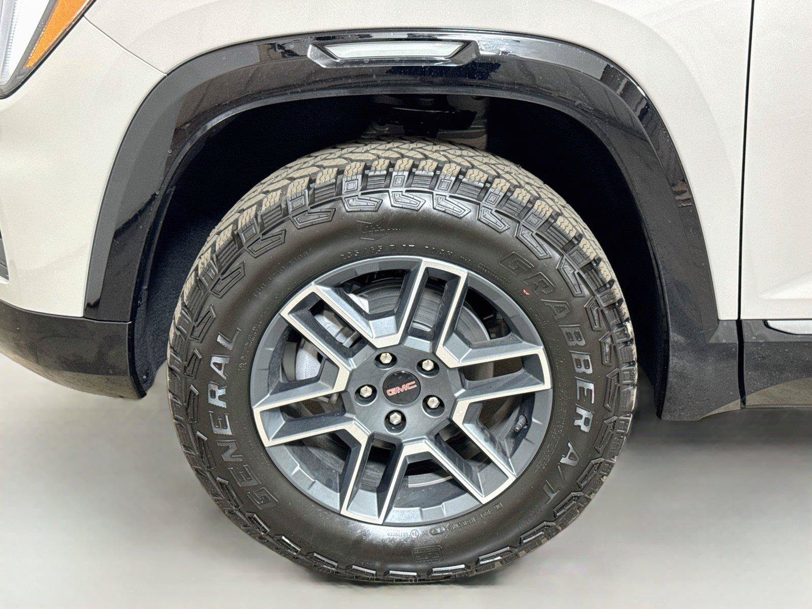 New 2027 GMC Terrain AT4 w/ Technology Package II AWD/4WD image 19