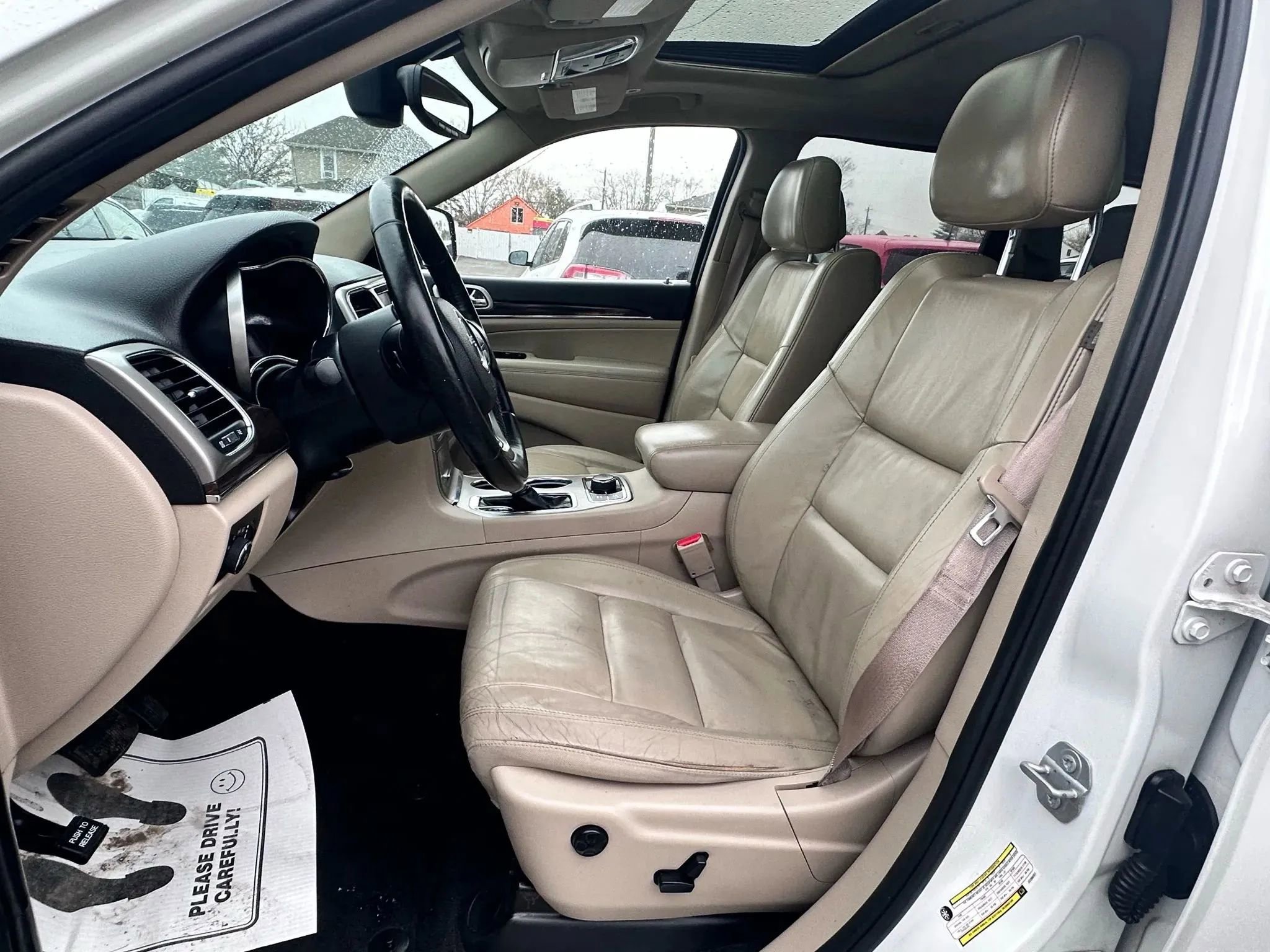 Used 2018 Jeep Grand Cherokee Limited image 17