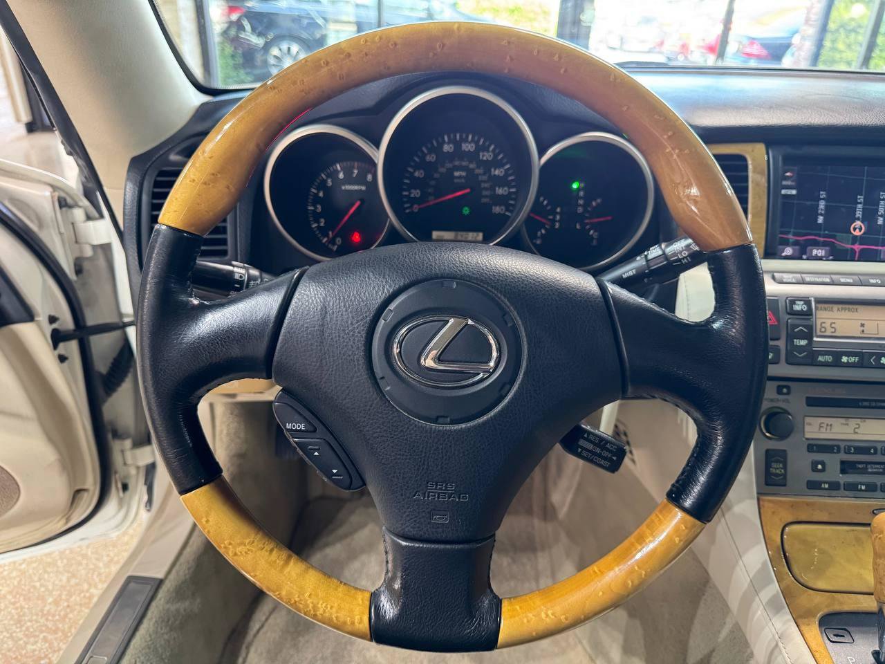 Used 2004 Lexus SC 430 Convertible RWD image 23