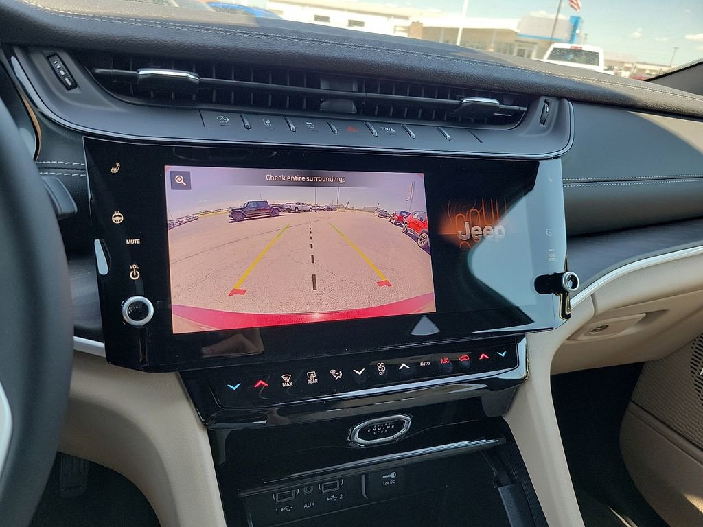 New 2026 Jeep Grand Cherokee L Limited AWD/4WD image 16