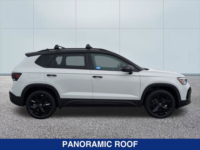 New 2025 Volkswagen Taos SE FWD image 6