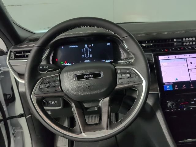 New 2025 Jeep Grand Cherokee L Limited w/ Black Appearance Package image 13