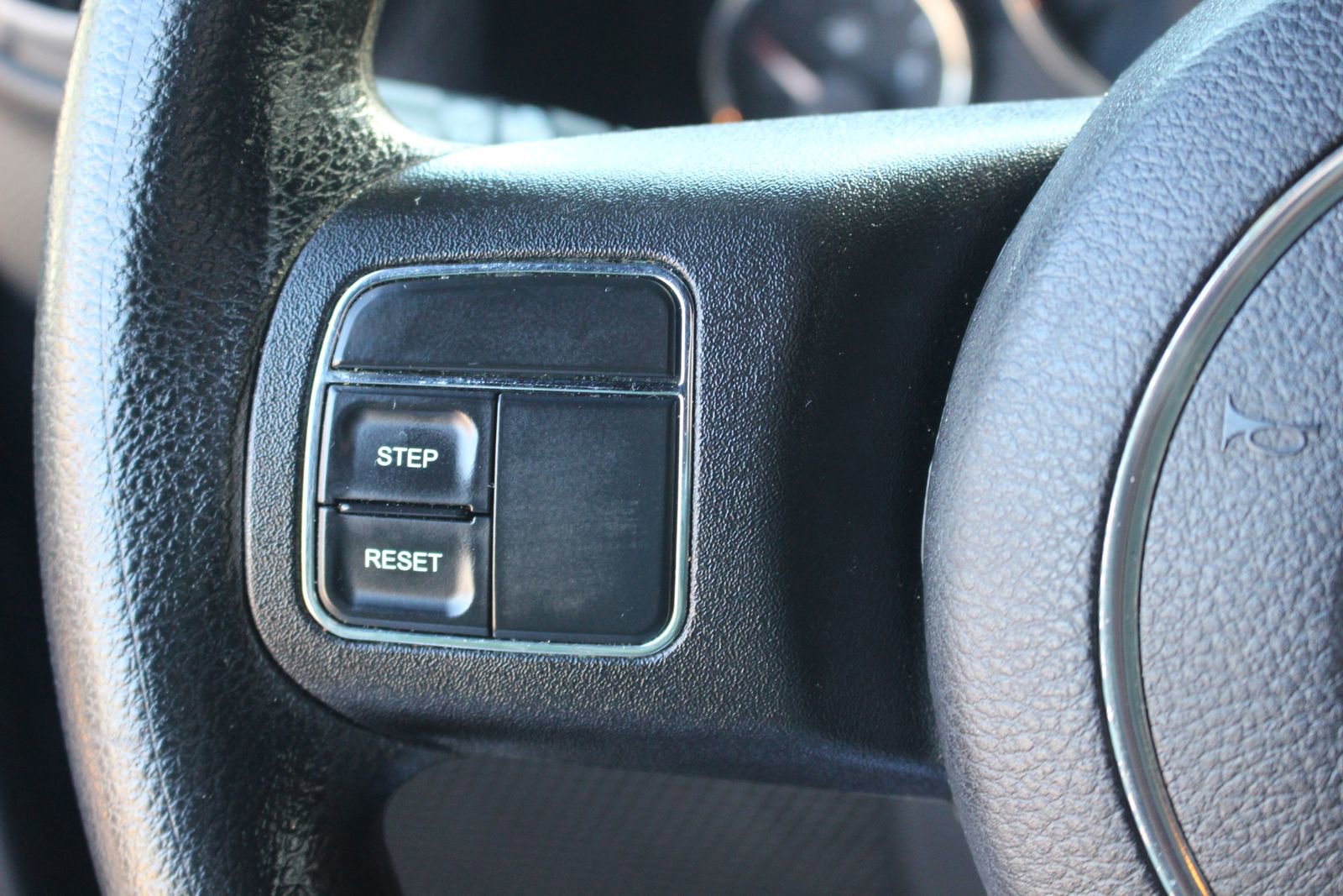 Used 2015 Jeep Wrangler Sport image 18