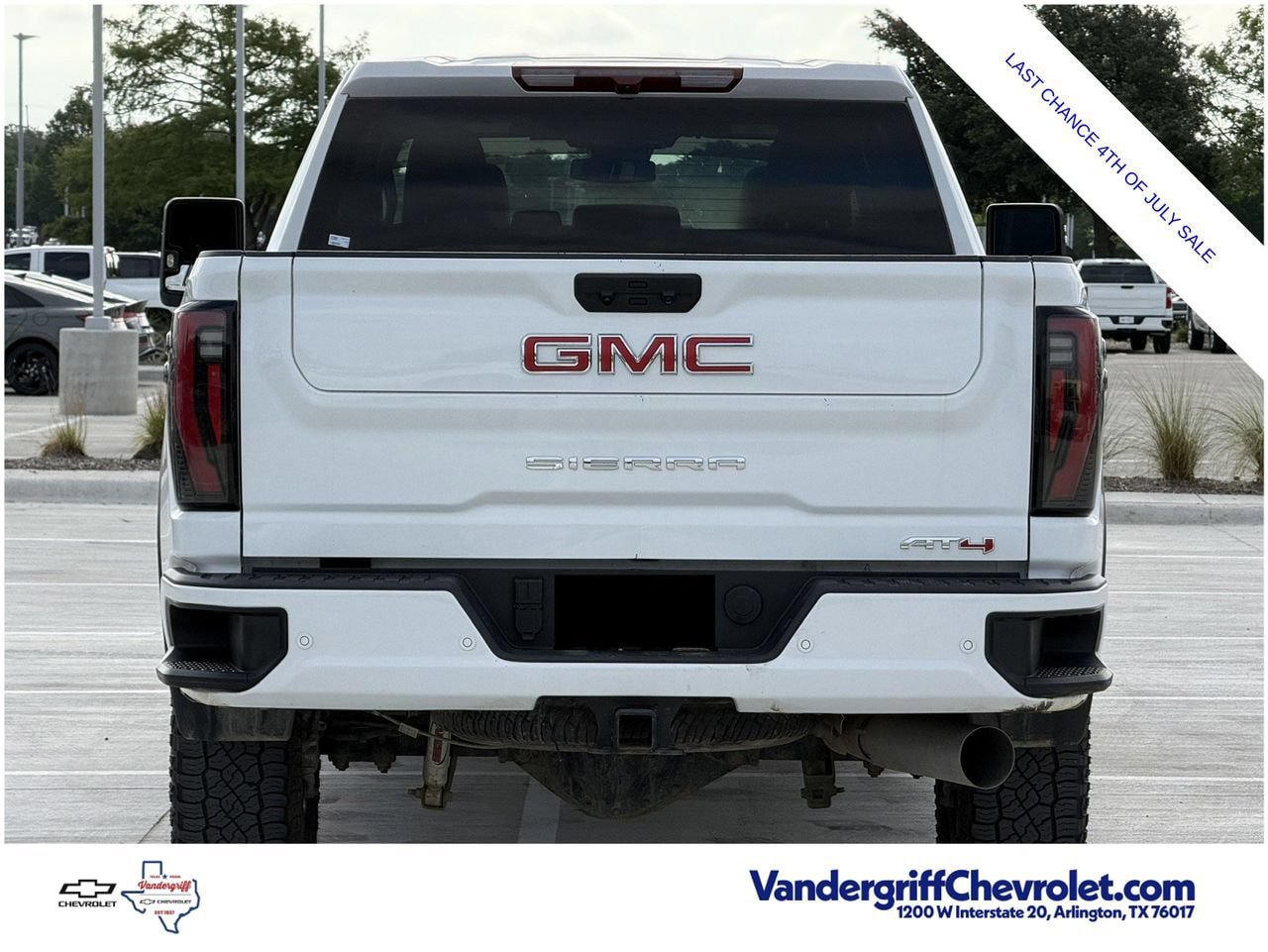 Certified 2025 GMC Sierra 2500 AT4 AWD/4WD image 5
