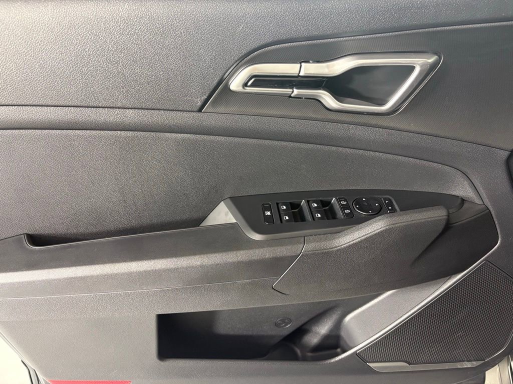New 2026 Kia Sportage LX image 19