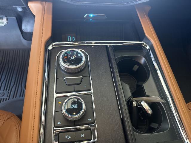Certified 2024 Ford Expedition Platinum image 12