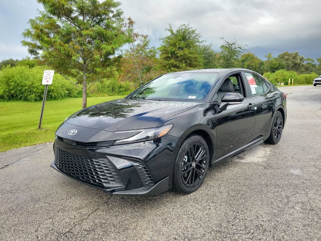 New 2026 Toyota Camry SE w/ Convenience Package FWD image 1