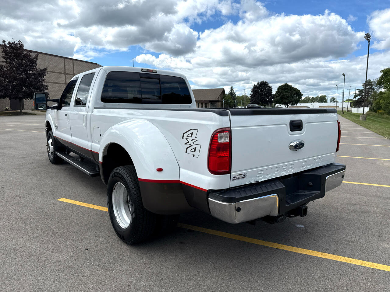Used 2016 Ford F350 Lariat w/ Chrome Package image 7