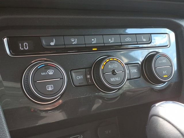 Used 2018 Volkswagen Tiguan SE image 12