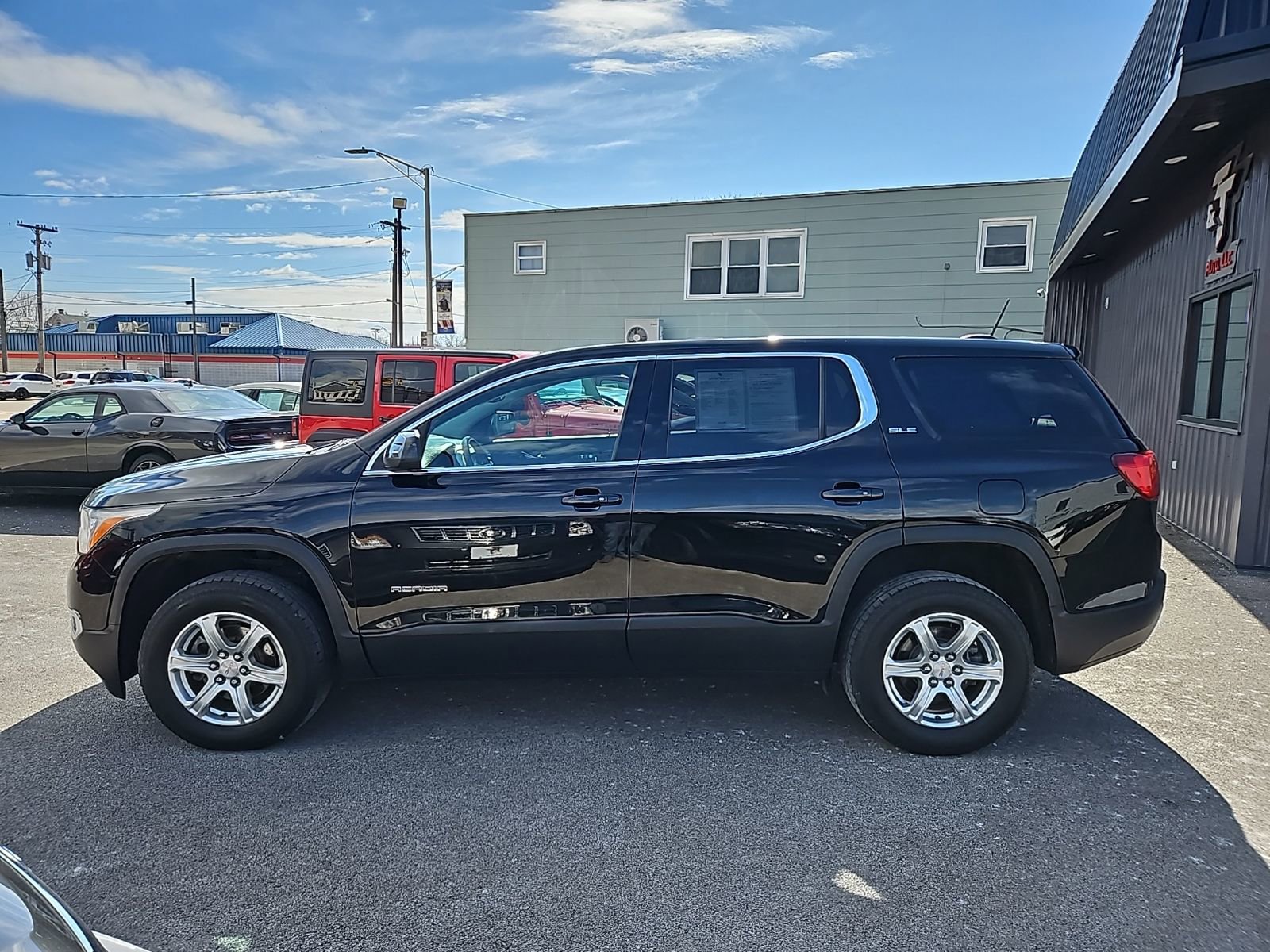 Used 2019 GMC Acadia SLE image 3