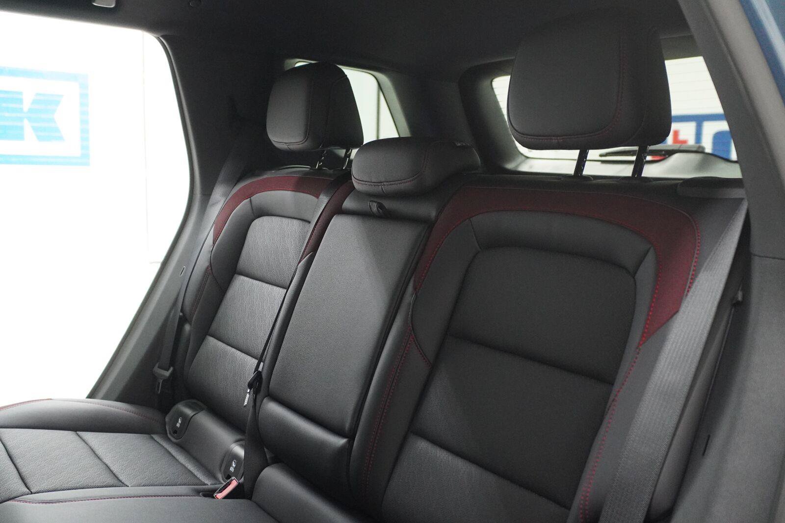 New 2027 Chevrolet Equinox RS w/ LPO, Floor Liner Package FWD image 24