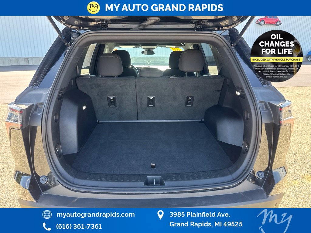Used 2026 Chevrolet Equinox LT AWD/4WD image 27