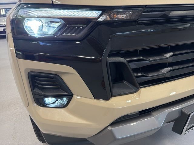 Used 2023 Chevrolet Colorado Z71 w/ Z71 Convenience Package 2 image 36