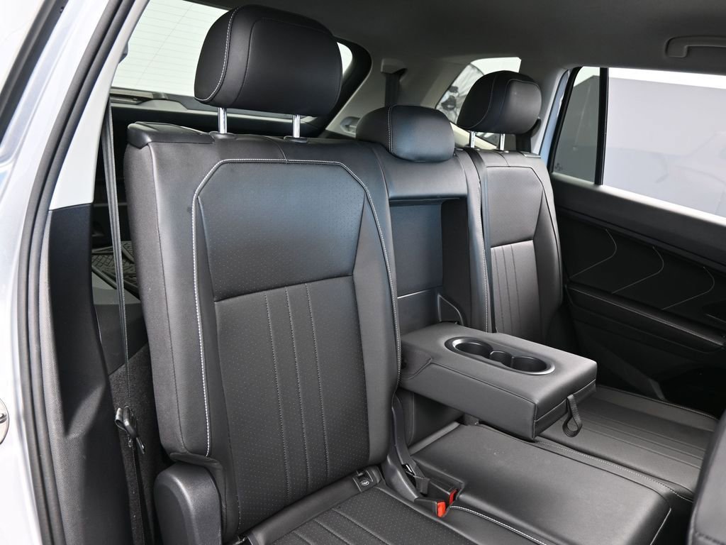Used 2023 Volkswagen Tiguan SE image 37