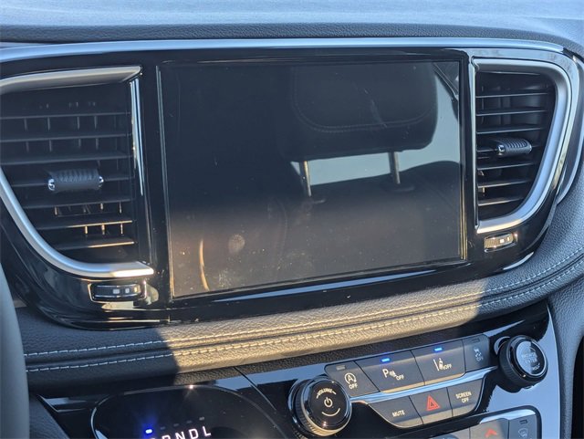 New 2026 Chrysler Pacifica Select image 15