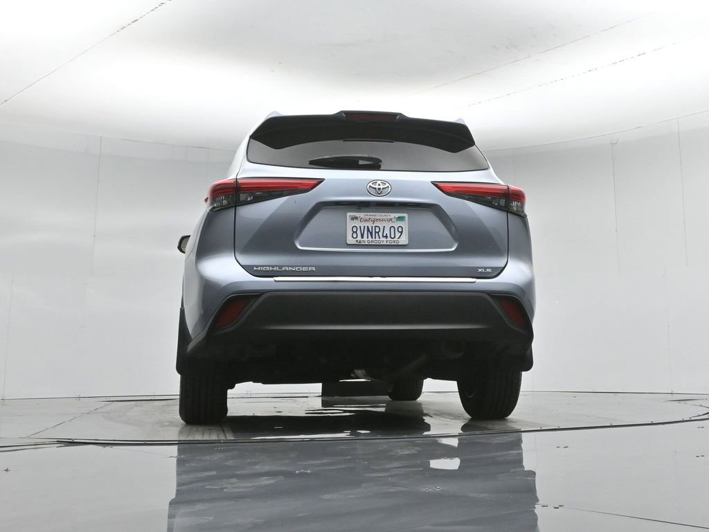 Used 2021 Toyota Highlander XLE image 52