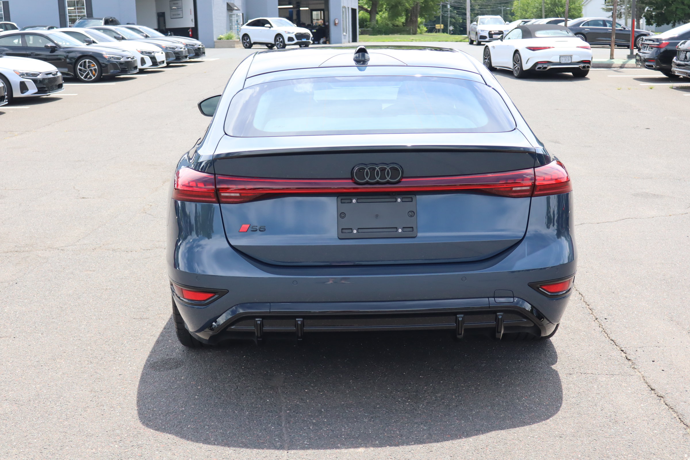 Used 2025 Audi S6 e-tron Premium Plus w/ Premium Plus AWD/4WD image 6