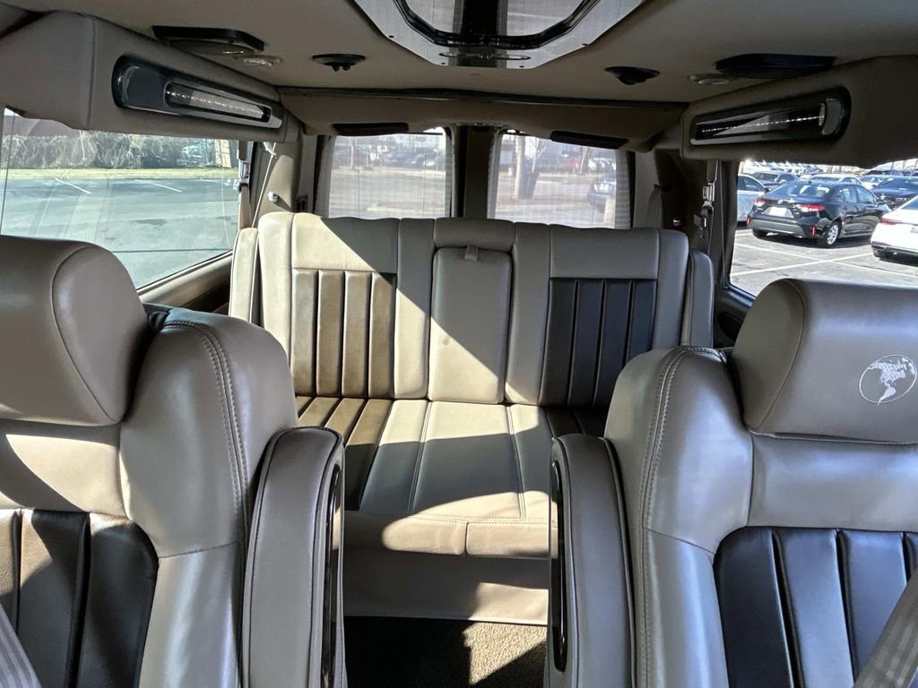 Used 2014 GMC Savana 1500 image 20